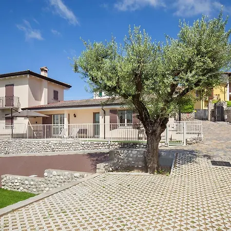 Villa Chiara 1- In Con Piscina