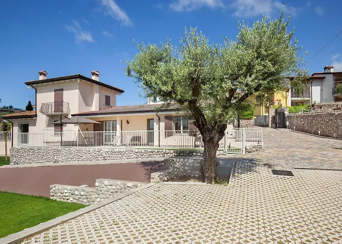 Vila Chiara 1- In Con Piscina